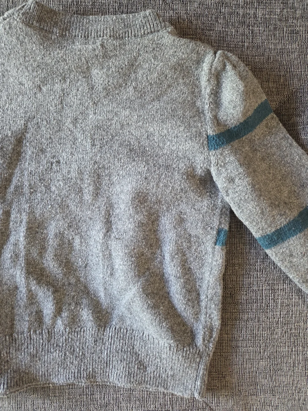 BABY GAP Boys Gray and Blue Sweater with GAP Logo Size 3T